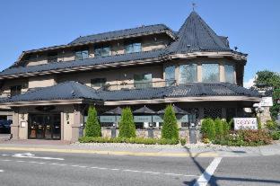 Downtown Kelowna Hotel | Prestige Beach House, WorldHotels Crafted