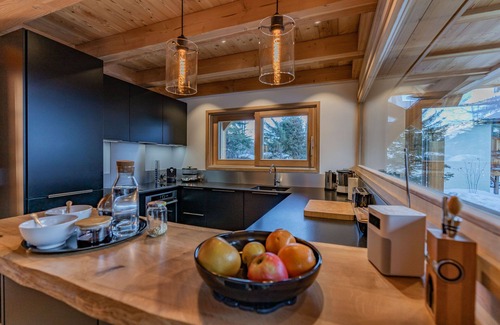 La Salle-les-Alpes Ski Chalet | Prestige Chalet "Le Lorgnon" Serre Chevalier