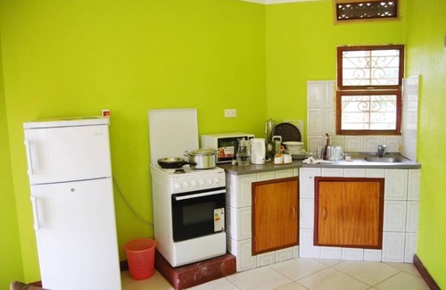 Entebbe Hotel | Prestige Resort Cottages