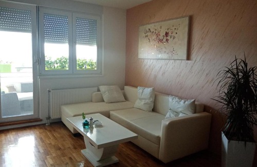 Nova Pazova Apartment | Prestige