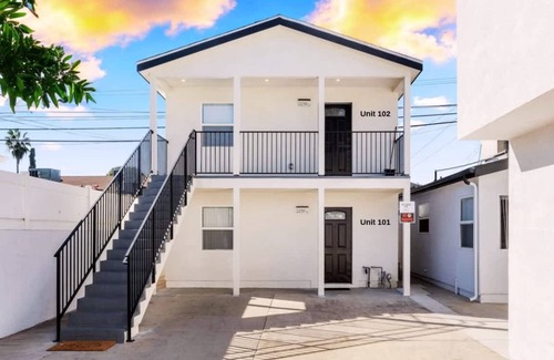 Burbank Apartment | Prestige Studio Haven at Burbank