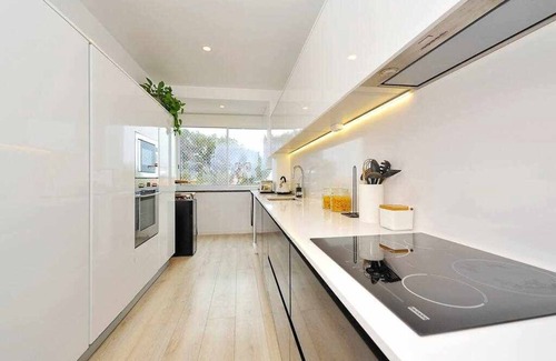 Carcavelos Apartment | Prestige Sunset Carcavelos Beach - Checkinhome