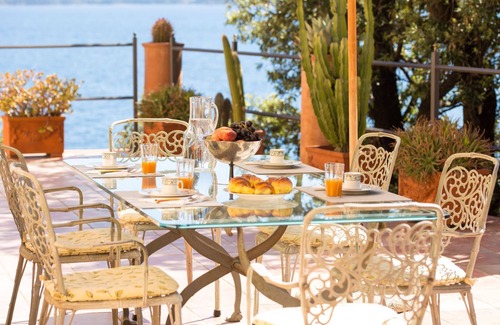 Marciana Marina Villa | Prestigious beachfront luxury villa with private access to the beach.
