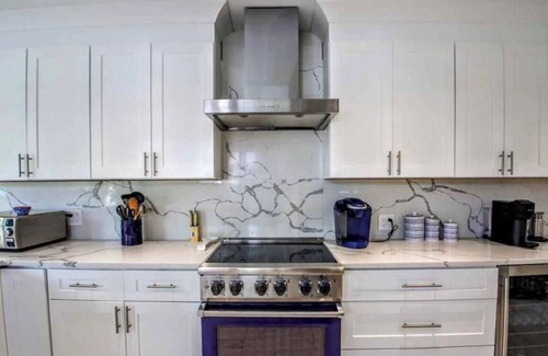 Harbor Beach House | Prestigious & Tranquil Beach house