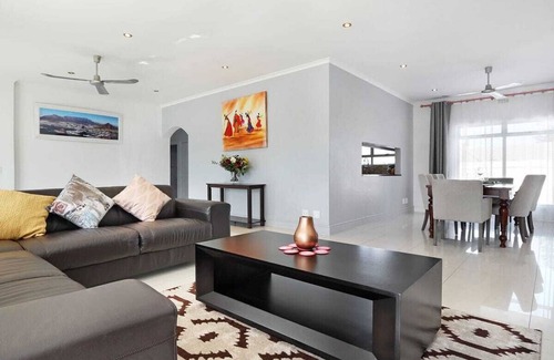 Cape Town Villa | Prestigious Villa