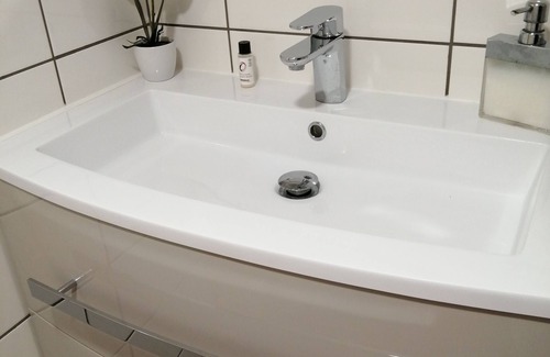 Saint-Georges-Haute-Ville Bed & Breakfast | Pretty guest room with terrace and garden