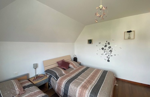 Fiefs Bed & Breakfast | Pretty 12-person gîte in Fiefs (Ternois 62) 3 épis, ideal for hiking/biking