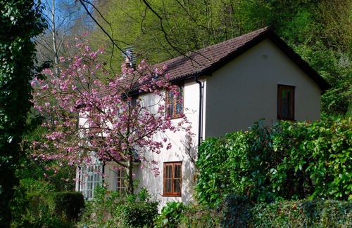 Chepstow Cottage | Pretty 2 bed Cottage in Wye Valley Area of Outstanding Natural Beauty