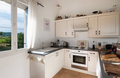 Bonnieux Villa | Pretty 4 star gite, stunning views!nJoli gîte 4 étoiles, vue imprenable!