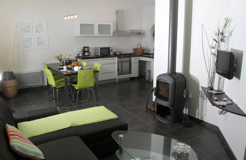 Ploumoguer Cottage | Pretty and comfortable furnished rental to relax near Le Conquet