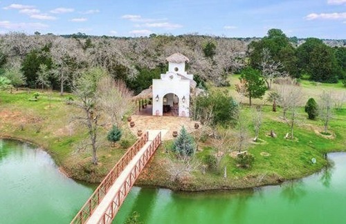 Smithville House | Pretty and peaceful ranch min from Austin airport & Circuit of the Americas