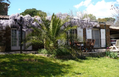 La Garde-Freinet Apartment | Pretty apartment with pool in stunning stone house in large quiet garden