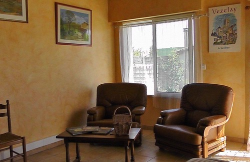 Agme Apartment | Pretty bedroom adjoining a country house