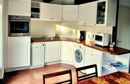 Larmor-Plage House | Pretty Breton stone house, 5 to 600 meters from the sea. Equivalent to 3 stars.