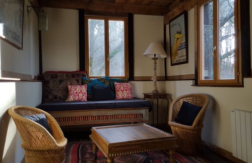 Castets House | pretty charming outbuilding on the edge of a private lake