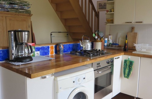 Viry Cottage | Pretty Clunisois farmhouse, near Cormatin, Taizé and Cluny, nearby greenway