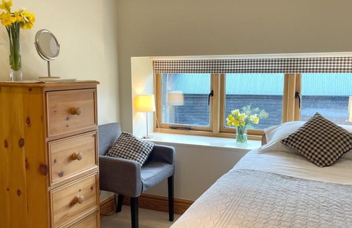 Cambridge House | Pretty Cottage in peaceful village location - Easy Commute To Cambridge