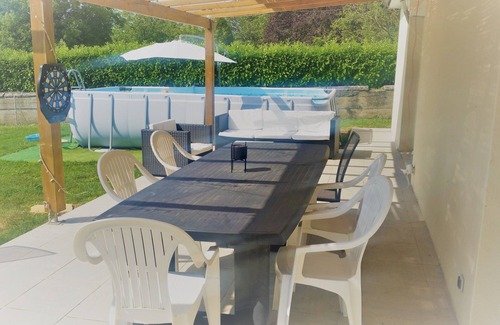 Saint-Savinien House | Pretty country house near the ocean for 6 to 9 people with swimming pool