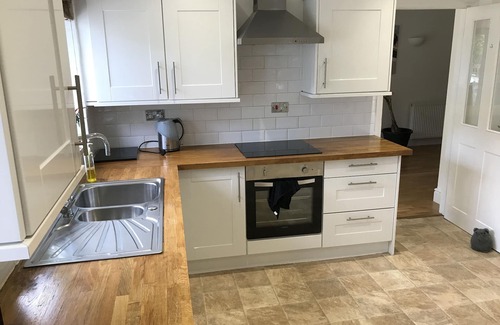 Warfield House | Pretty, Country House and annex, 5 bedrooms for 10 people with Pool in 6 Acres