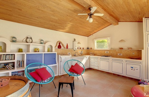 La Bastide-des-Jourdans Villa | PRETTY VILLA 8 BEDS WITH SWIMMING POOL
