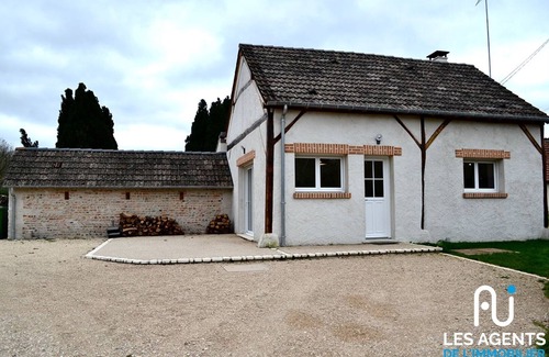 La Ferte-Saint-Cyr House | Pretty house at the gates of Chambord