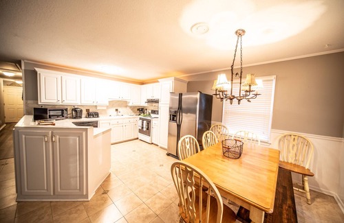 Inman House | Pretty Lake Bowen SC Retreat, near TIEC, Asheville, Spartanburg, Furman, Wofford