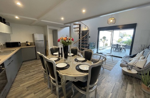 Martignas-Sur-Jalle House | Pretty little house in a very quiet area