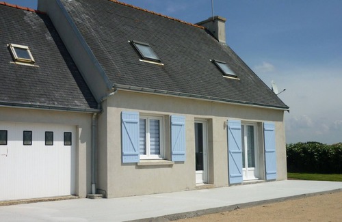 Plozevet House | pretty little house near the sea with sea view, classified 3 stars