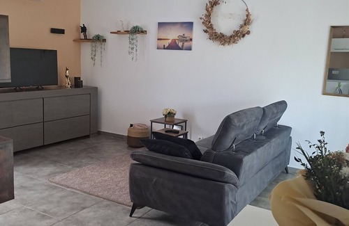 Vedene House | Pretty little house near Avignon FOR 2 PEOPLE with private pool