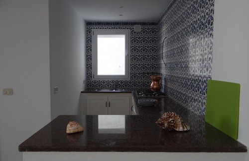 Hammam Al Agzaz Apartment | Pretty luxurious and calm apartment - feet in water 3p. - Zeineb