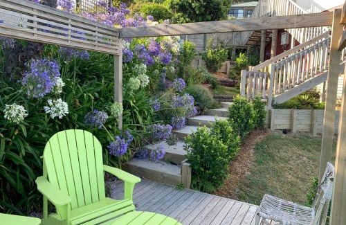 Tairua House | Pretty on Paku, Tairua - Cottage