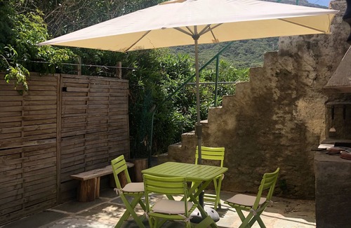 Centuri House | Pretty renovated village house 5 minutes from a beautiful fishing port