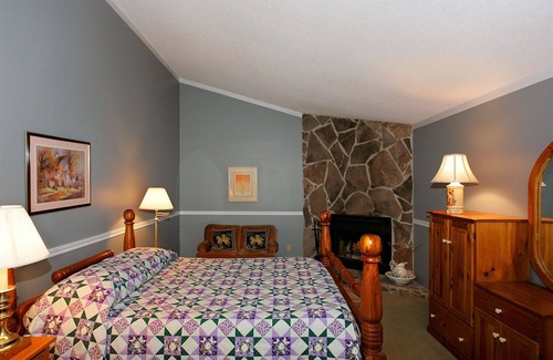 Grey Highlands House | Pretty River Valley Country Inn