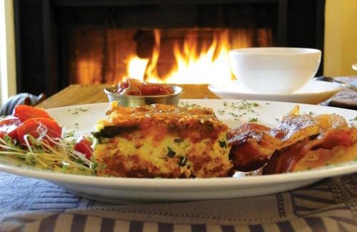 Grey Highlands Hotel | Pretty River Valley Country Inn
