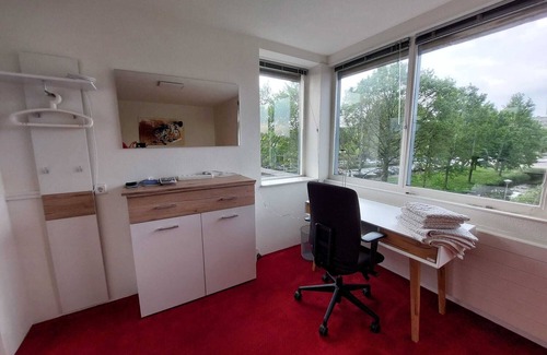 Amsterdam North House | Pretty room in a quiet neighbourhood near Amsterdam's center