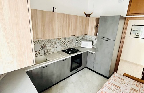 Rondinella - Baraggia - Restellone House | PRETTY TWO-ROOM APARTMENT 5 MINUTES FROM THE METRO