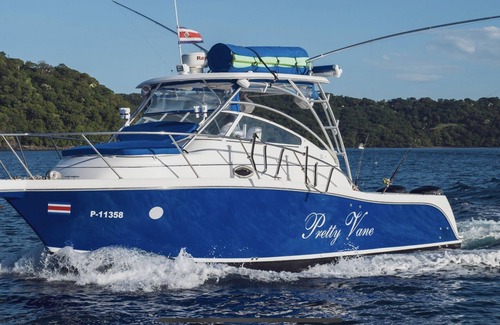Coco Boat Rental | Pretty Vane 32' ProLine-Walk Around-A/C Cabin