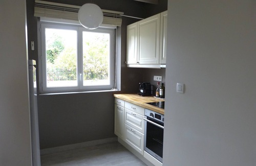 Cazeres-sur-l'Adour House | Pretty village house