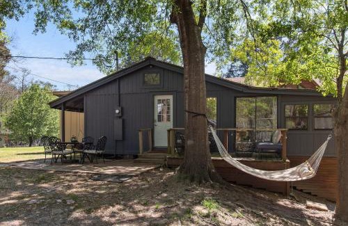 Shreveport House | Price Drop For This Weekend, Lakefront, Canoes & K