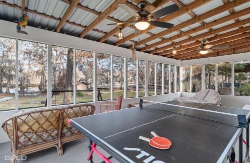 Uncertain House | Price Drop For This Weekend, Lakefront, Canoes & K