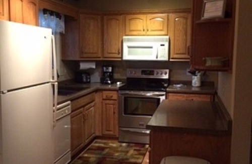 Hayward House | Price Reduction for July and August! Discounted rate for small groups!