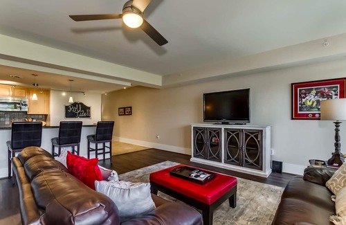 Tuscaloosa Condo | PRICE REDUCTION! Home Games on Sept 6 and Nov 22!