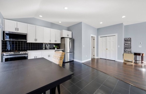 Norwalk Apartment | price will make you book twine, luxury living