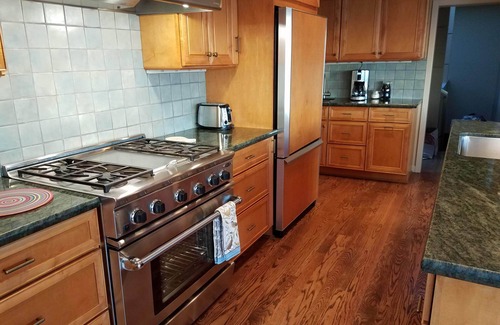 North Admiral House | Prichard's Perch - private 2.5 acre in-city property, views from every room!