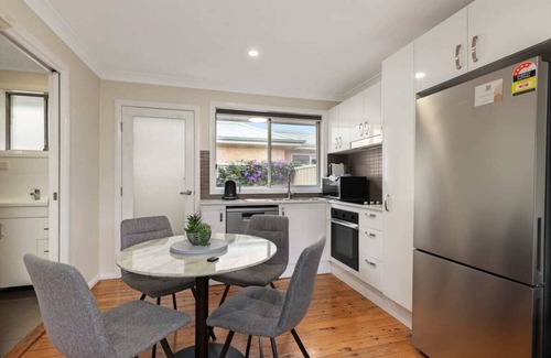 Jesmond Apartment | Prickly Pear Stays Jesmond, 1-bedroom