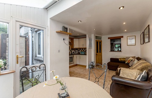 Newcastle Cottage | Priest Bridge Cottage - Newcastle