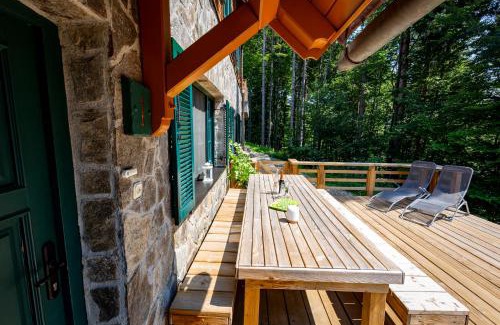 Hocko Pohorje Apartment | Prijeten sončen apartma v objemu Pohorja
