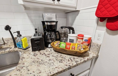 Central Arlington Apartment | Prime 1BD Close to the Action