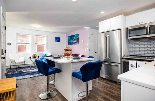 Providence Apartment | Prime 2BR 2BA East Side, Brown, Dining, Hospital