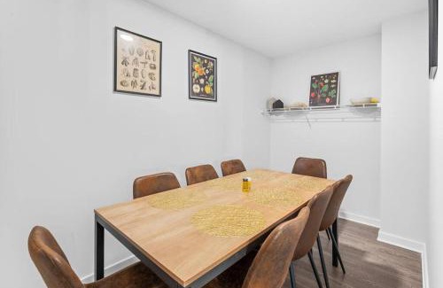 Hackensack River Waterfront Apartment | Prime 3 Bedroom Loft Only 25 Mins to Soho NYC